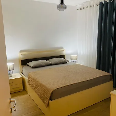 Rexh * Tirana
