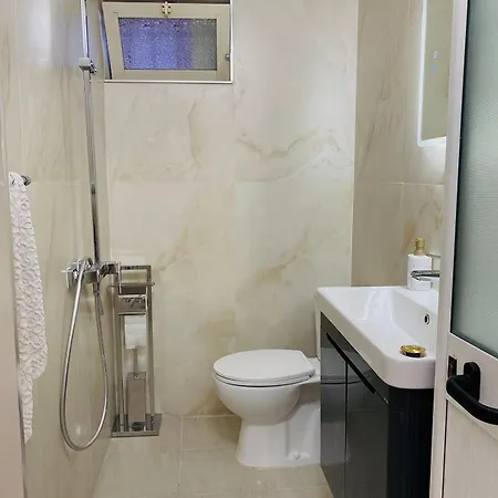Rexh Apartment Tirana